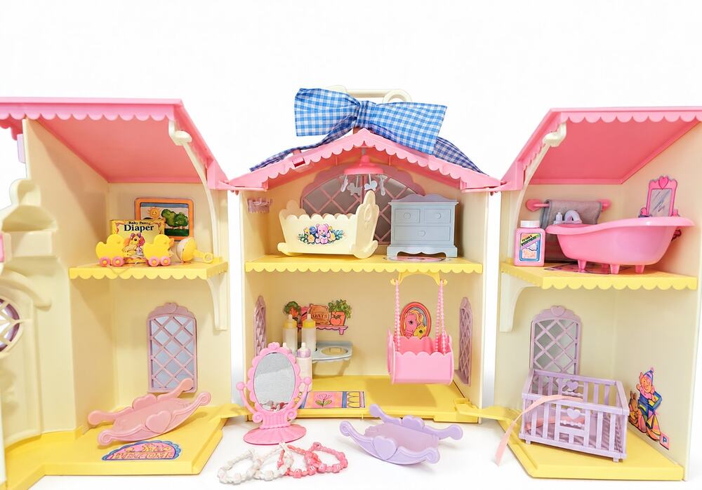 My Little Pony Lullaby Nursery Playset 1984 Playpen Mirror Duck Bottle Swing